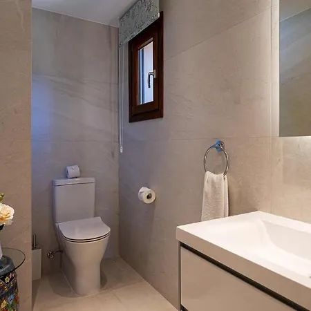 3 Bedroom Melandra With Private Pool And Sea Views, Aphrodite Hills * Kouklia
