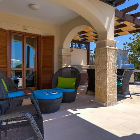 3 Bedroom Melandra With Private Pool And Sea Views, Aphrodite Hills Kouklia