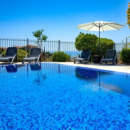 3 Bedroom Melandra With Private Pool And Sea Views, Aphrodite Hills Villa *