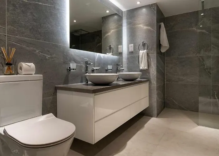 3 Bedroom Melandra With Private Pool And Sea Views, Aphrodite Hills