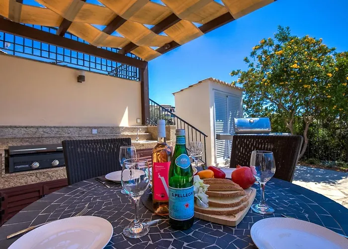 3 Bedroom Melandra With Private Pool And Sea Views, Aphrodite Hills Kouklia